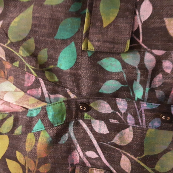 Colorful  leaf button down shirt - Picture 3 of 4